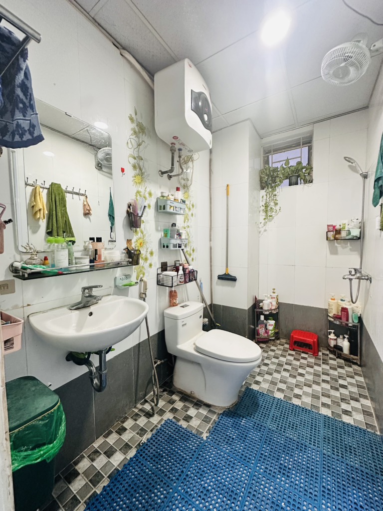 Bán nhà mới Việt Hưng vài bước ra ô tô tránh - 5 tầng DT 50m2 gần BigC, cầu Trần Hưng Đạo 5.8 tỷ