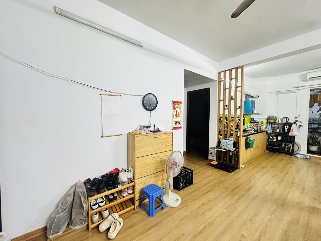Bán nhà mới Việt Hưng vài bước ra ô tô tránh - 5 tầng DT 50m2 gần BigC, cầu Trần Hưng Đạo 5.8 tỷ
