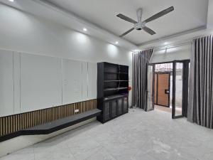 Cần bán gấp nhà Định Công Hoàng Mai 60m 3Tầng giá 8.5ty