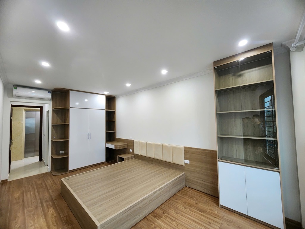 NHÀ ĐẸP XUÂN PHƯƠNG - Ô TÔ QUA NHÀ - THANG MÁY - 5 TẦNG Ở NGAY- GIÁ 7.950 TỶ