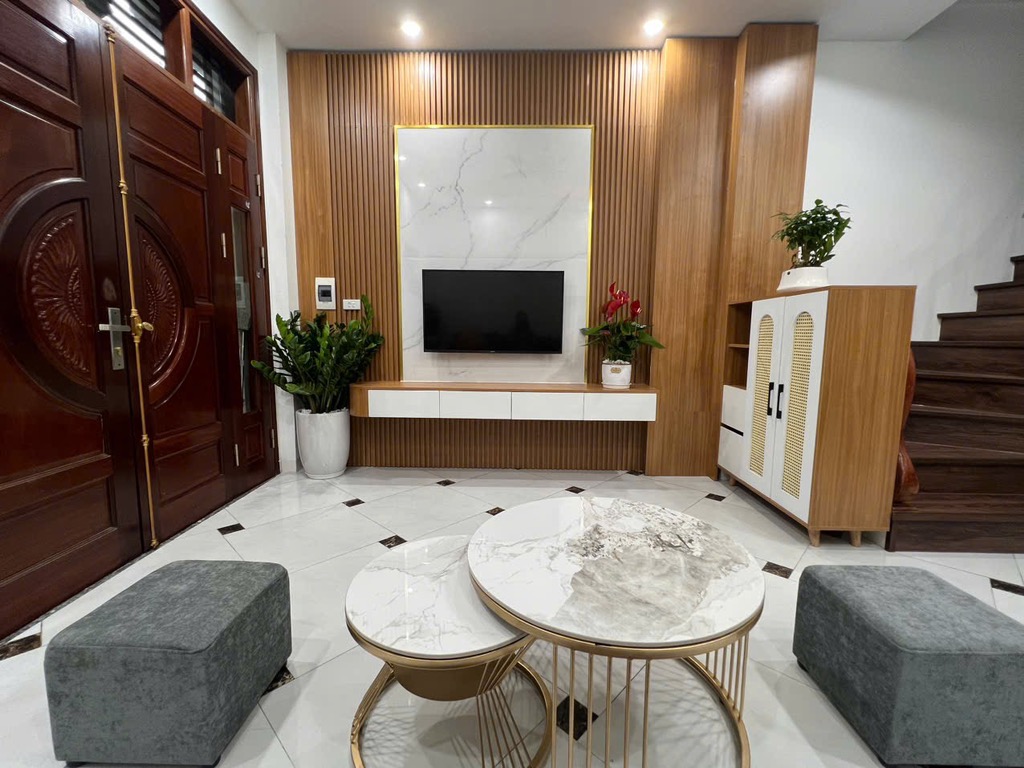 NHÀ ĐẸP XUÂN PHƯƠNG - 4 TẦNG FULL NỘI THẤT Ở NGAY- DT 31M - MẶT TIỀN RỘNG 4.1M - NGÕ 3 GÁC TRÁNH XE MÁY - GIÁ NHỈNH 5 TỶ
