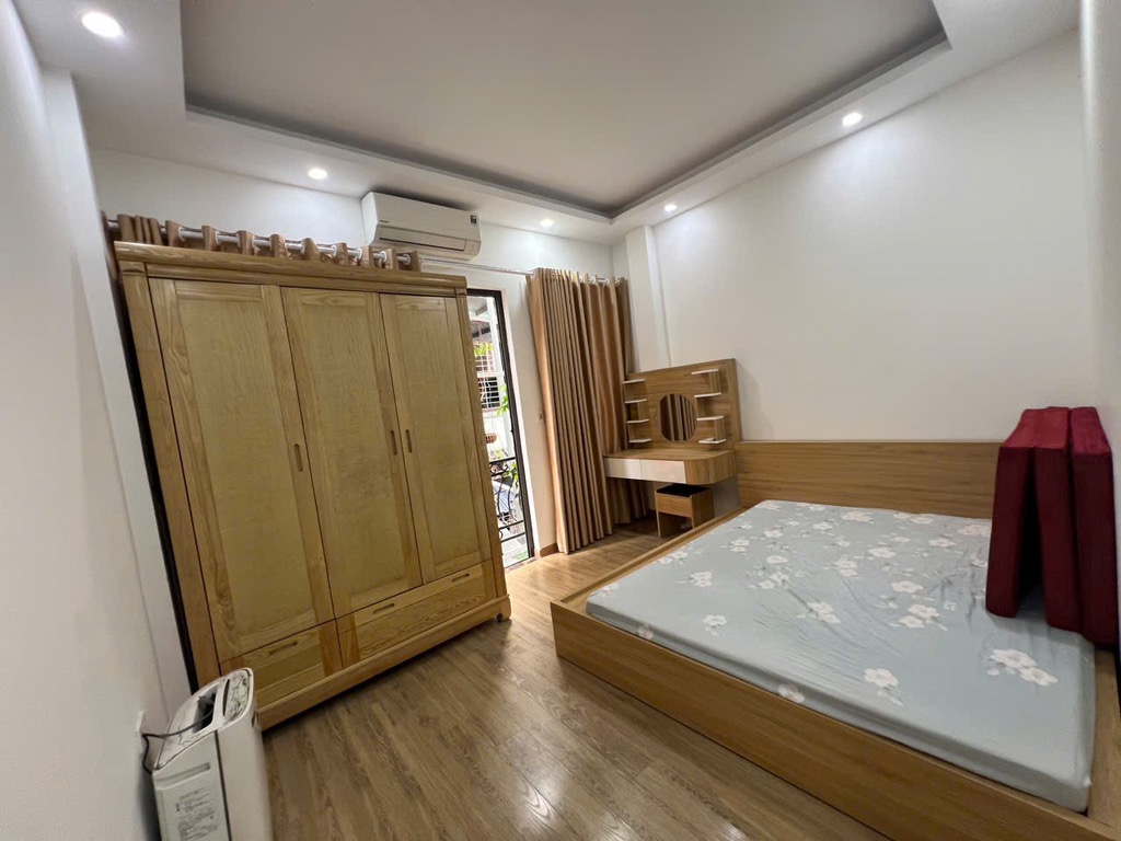 NHÀ ĐẸP XUÂN PHƯƠNG - 4 TẦNG FULL NỘI THẤT Ở NGAY- DT 31M - MẶT TIỀN RỘNG 4.1M - NGÕ 3 GÁC TRÁNH XE MÁY - GIÁ NHỈNH 5 TỶ