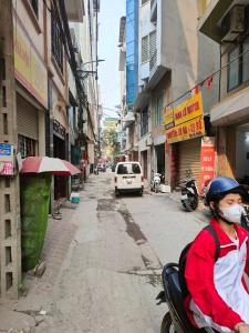 Ô TÔ TRÁNH – KINH DOANH ĐỈNH - NGÕ RỘNG NHƯ PHỐ – NHÀ TRUNG TÂM MỄ TRÌ