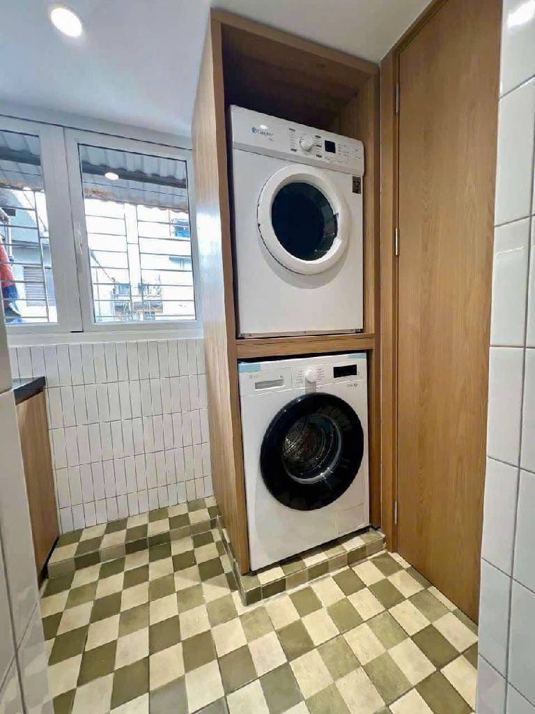 Bán căn hộ tập thể 50m2 trung tâm Hai Bà Trưng chỉ hơn 2 tỷ