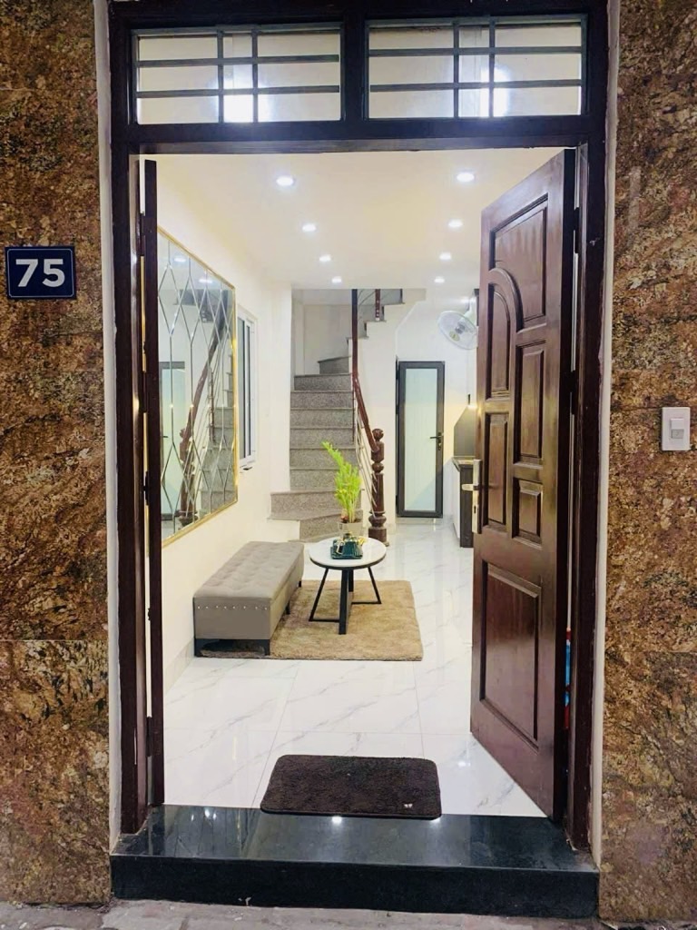 Hơn 3 Tỷ bán nhà riêng 3 tầng phố Minh Khai