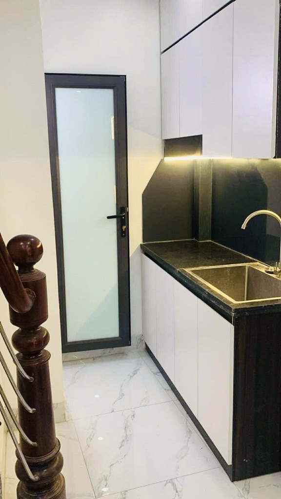 Hơn 3 Tỷ bán nhà riêng 3 tầng phố Minh Khai