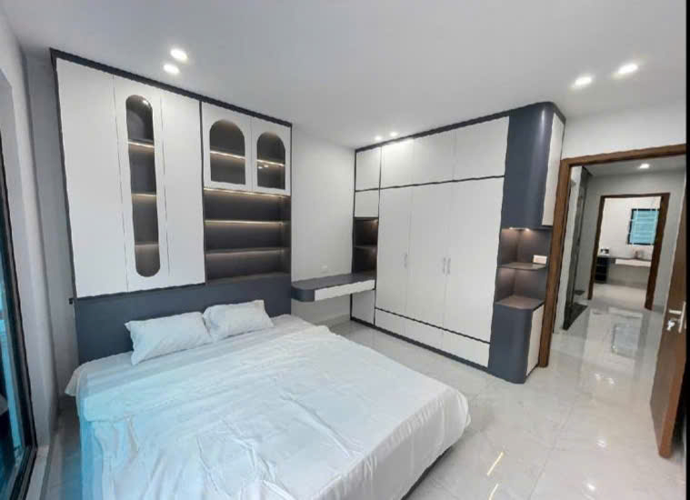 SIÊU VIP 43m, nhà thang máy, ô tô vào nhà Thụy Phương, Bắc Từ Liêm