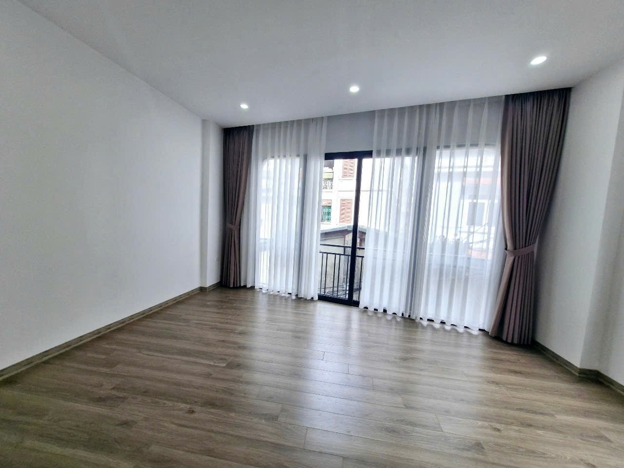 Bán Nhà Riêng