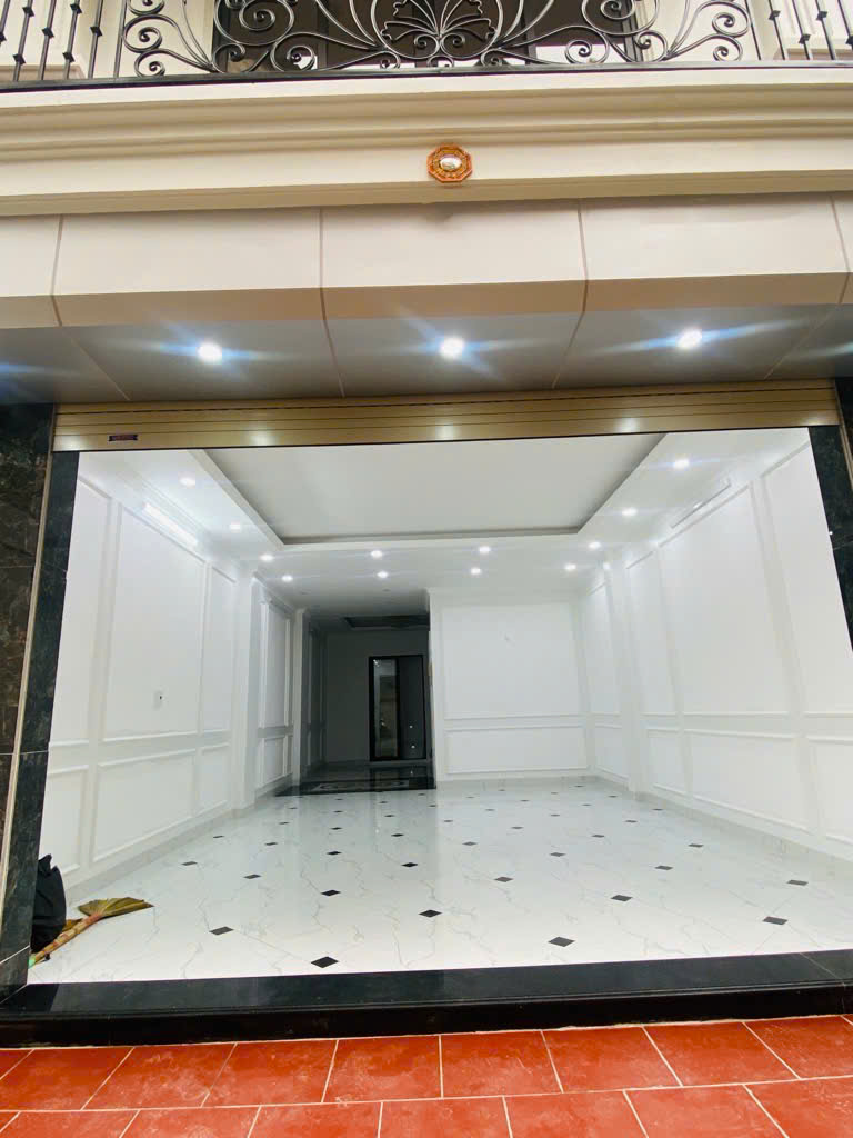 Bán nhà 5 tầng thang máy xịn, ngõ ô tô vào nhà, ở kinh doanh hay văn phòng tuyệt vời