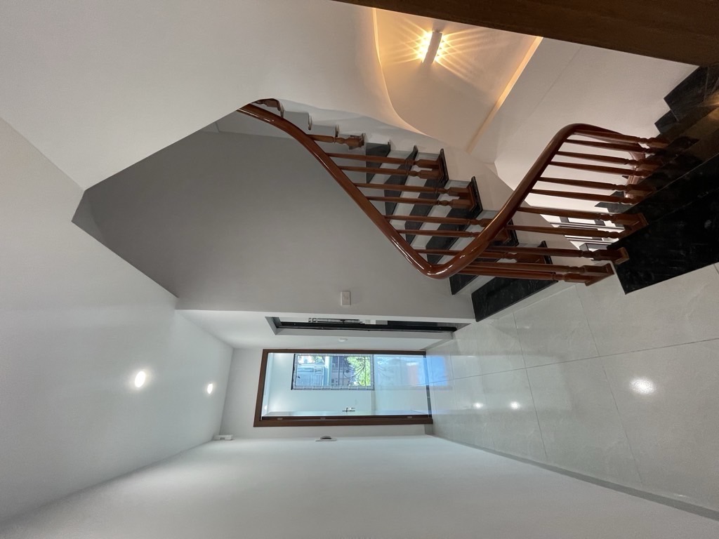 Đan Khê 38.5m x 5T rộng 3.3m sâu 12m giá  5.4 tỷ