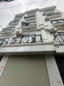 Đan Khê 30m x 5T rộng 4.4m sâu 7m ( Hoài Đức - Hà Nội )