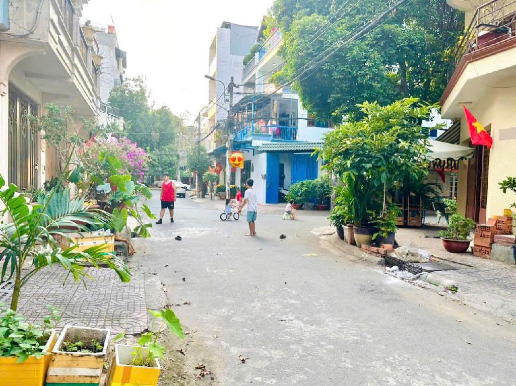 Nhà đẹp,giá rẻ Mt Hồ Đắc Di,Quận Tân Phú chỉ 10,5 tỷ TL