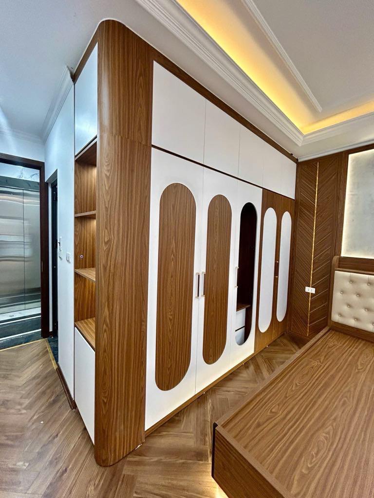 NHÀ ĐẸP THÁI HÀ 61M2 4T, VÀI BƯỚC RA PHỐ, CÁCH Ô TÔ 10M 10 TỶ