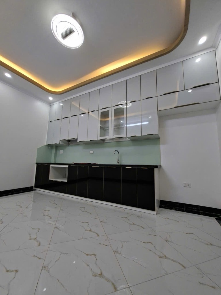 NHÀ ĐẸP ÂU CƠ- TÂY HỒ - GẦN CHỢ