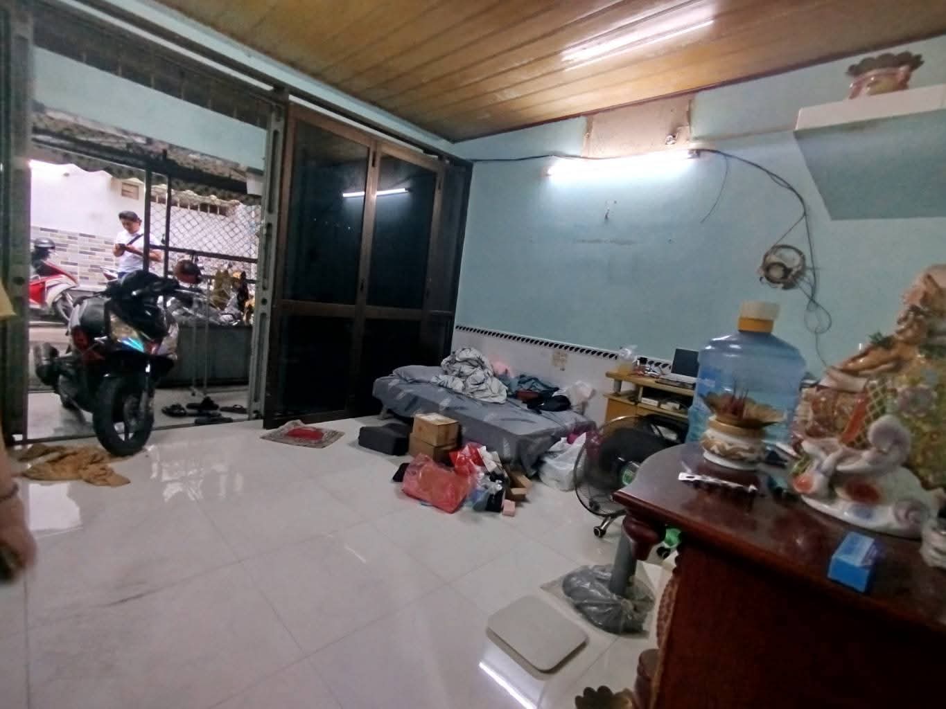 Bán nhà hẻm  Liên Tỉnh 5, Q.8 – 1  trệt 2 lầu + sân thượng,