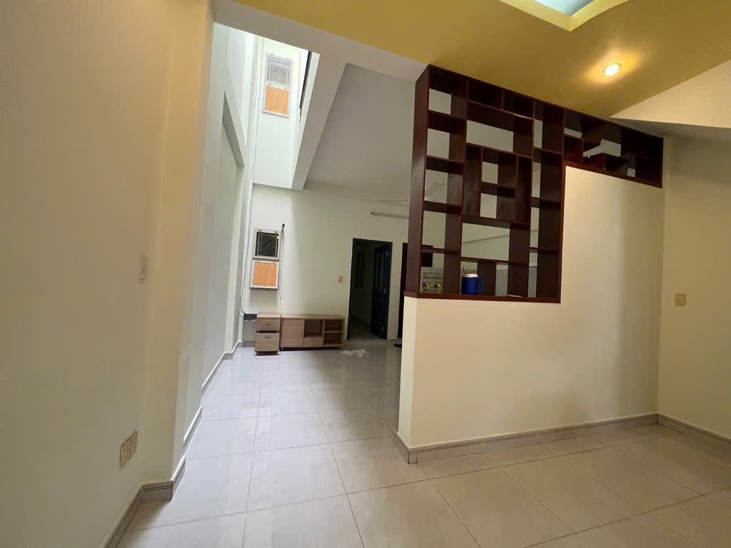 Bán nhà Ngang 5x 20 đường Phú Định, p16 quận 8, 6,7 ty