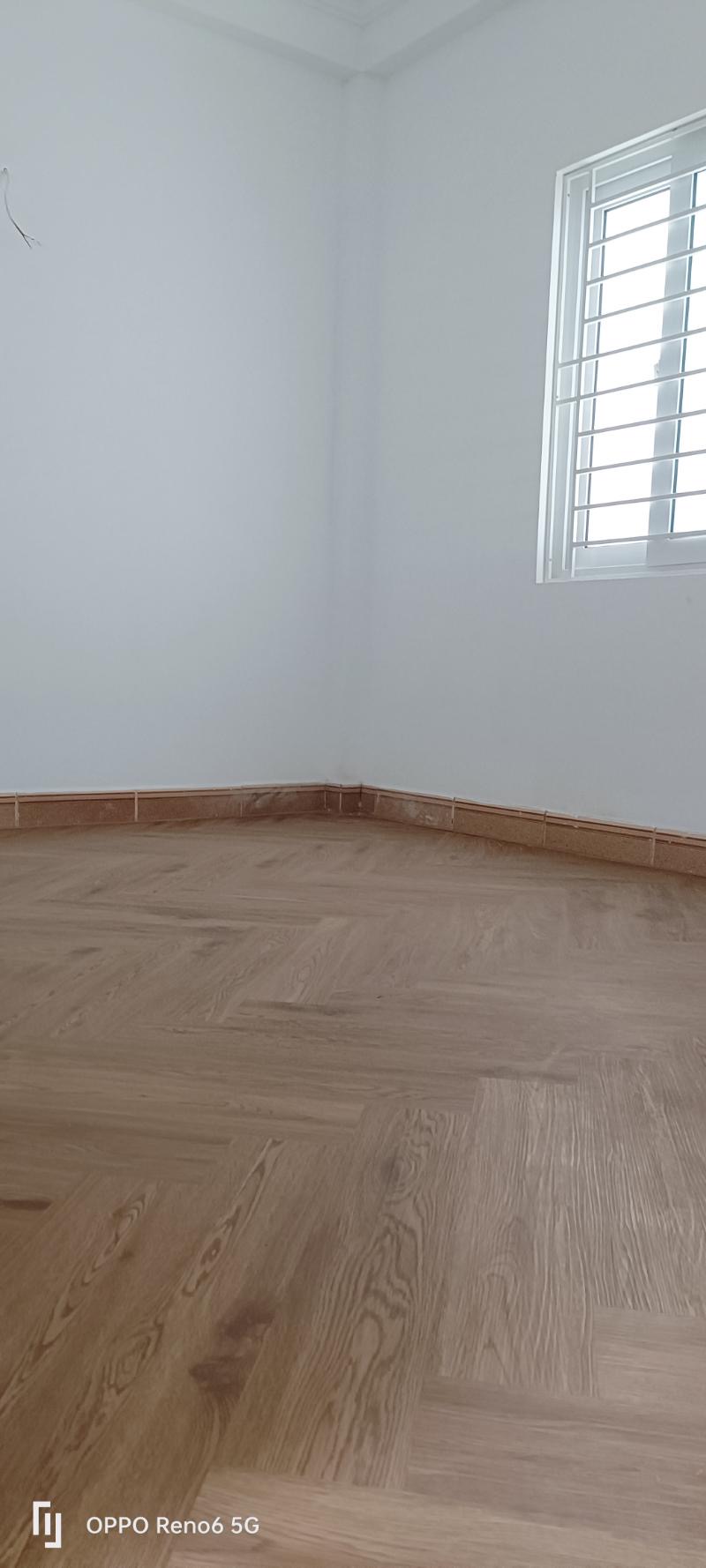 NGô Gia Tự - Nhà Dân Xây - Diện Tích Rộng - Giá Rẻ - 5,75 Tỷ