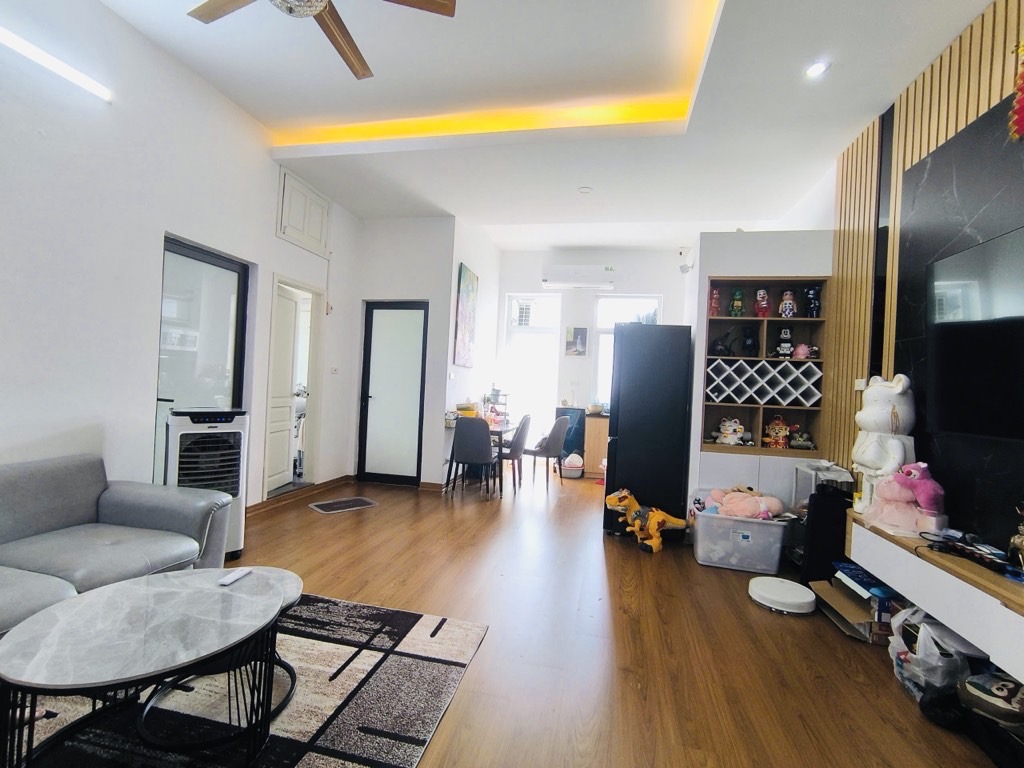 Căn Hộ Chung Cư Đức Giang - 71M2 - 3,3 Tỷ