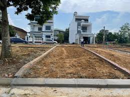 Bán đất Long Biên