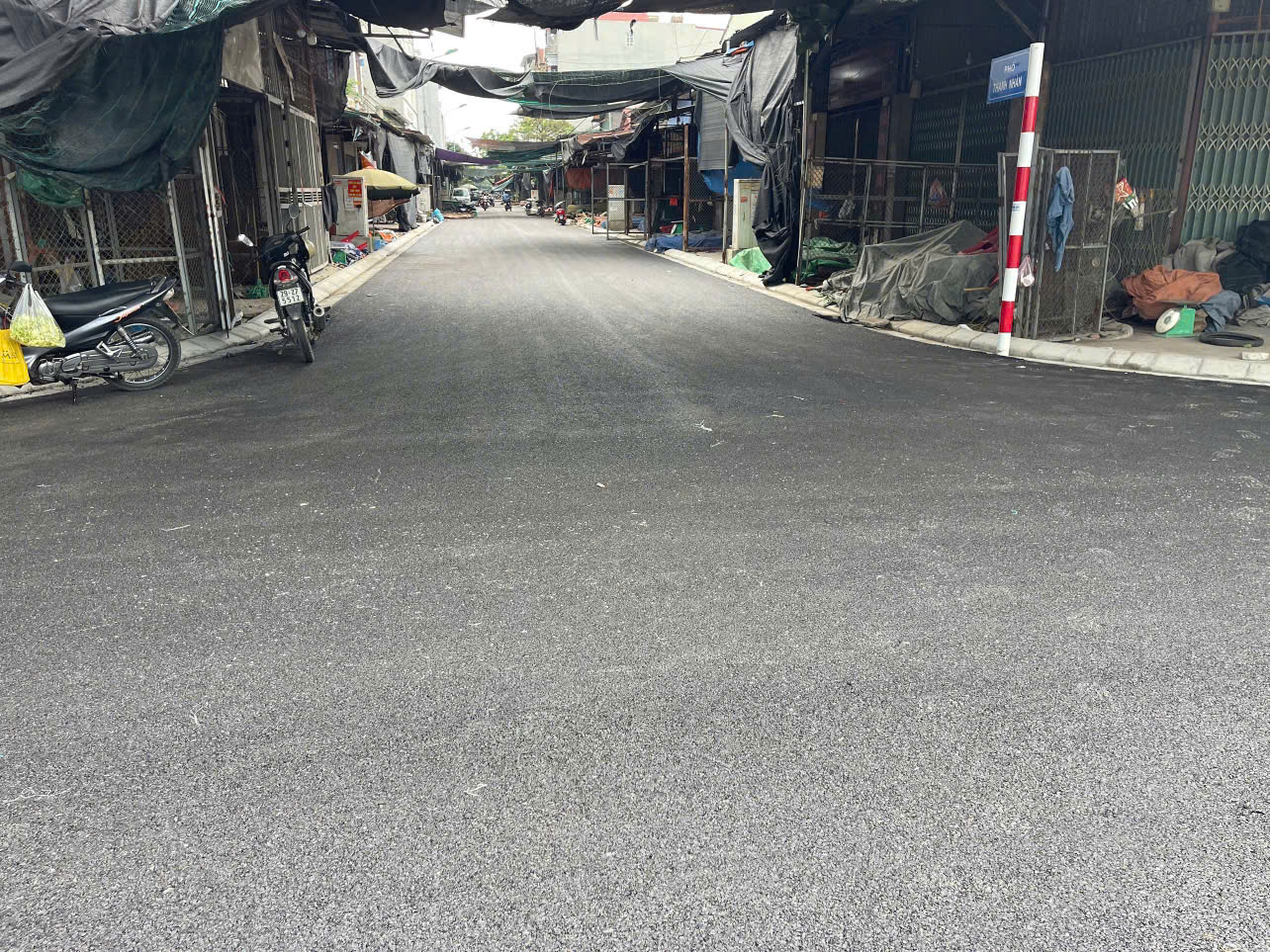 Lô đất giá tuyệt chủng chỉ chưa đến 20tr/m2 tại khu phố hương mạc từ sơn Đất ngõ thông tứ phía Dân cư đông đúc dễ dàng kinh doanh