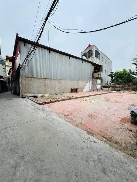 Chính chủ gửi bán lô đất hơn 70m tại Me cả , kp Hương mạc - từ sơn - bắc ninh + DT 77m2  + MT 5m + Giá nhỉnh 1 tỷ  20m ra #đường_ô_tô , bán kính 100m là #trường_học, chợ dân sinh, KDT #phú_điền
