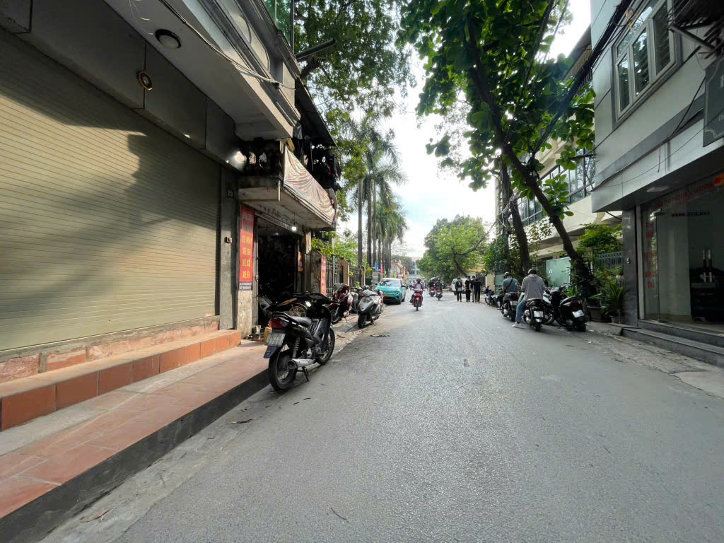 CẦN BÁN SIÊU PHẨM MẶT PHỐ PHAN ĐÌNH GIÓT DT50M2 GIÁ 22 TỶ