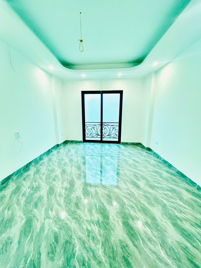 Bán nhà Hoàng Mai 36m2 - 5 tầng - 5 tyx