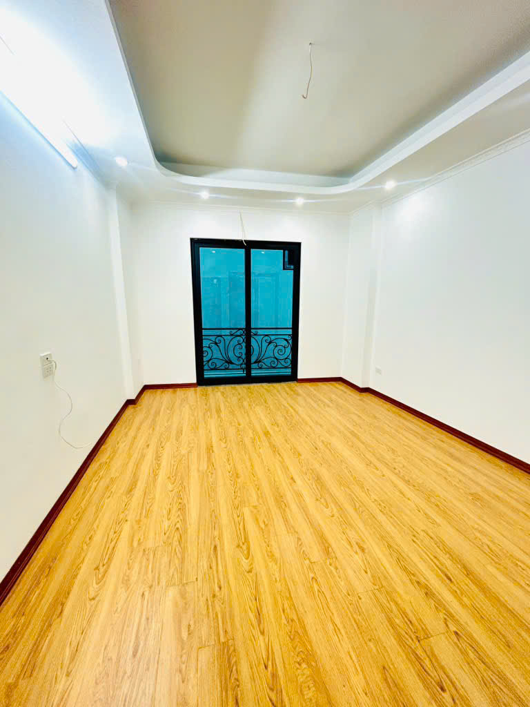 Bán nhà Hoàng Mai 36m2 - 5 tầng - 5 tyx
