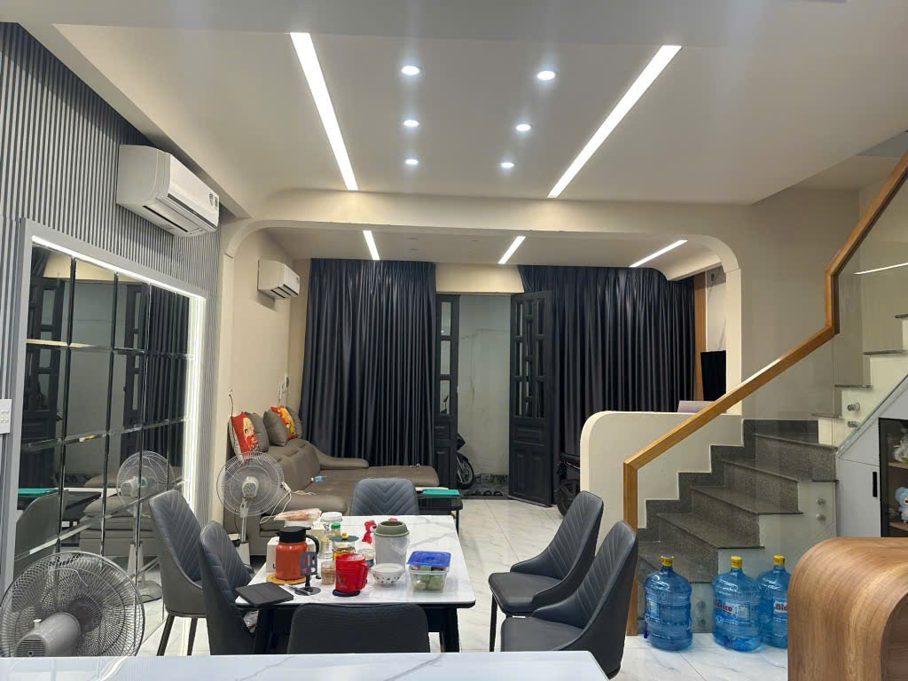 BÁN NHÀ 2 TẦNG BTCT, 5x11m, TRUNG MỸ TÂY Q12, GIÁ CHỈ HƠN 3.7 TỶ.