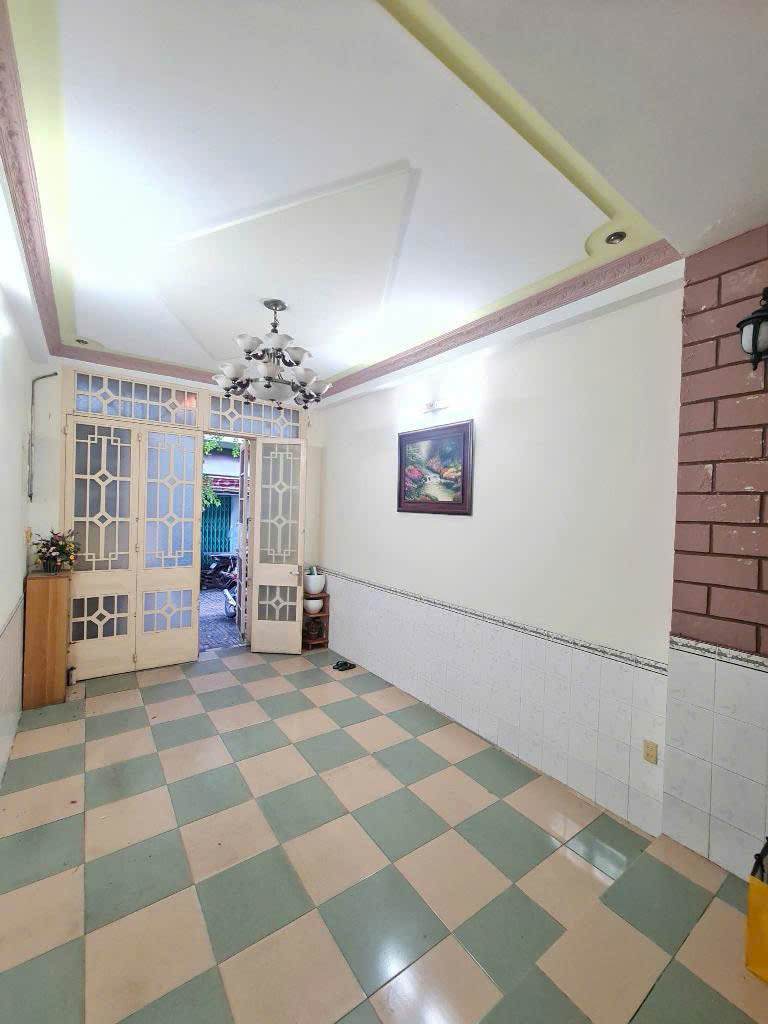 CHDV 16 Phòng PHẠM VĂN HAI P5 TÂN BÌNH - 5 TẦNG BTCT - 80M2( 4 x 20) - CHỈ 8.95 TỶ