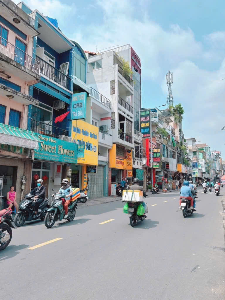 CHDV 16 Phòng PHẠM VĂN HAI P5 TÂN BÌNH - 5 TẦNG BTCT - 80M2( 4 x 20) - CHỈ 8.95 TỶ
