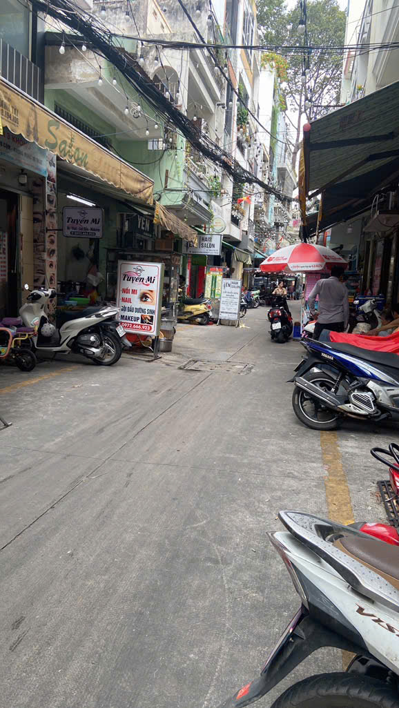 Cần Bán Gấp Nhà Hẻm Nằm Trong Khu Kinh Doanh Đường Lê Hồng Phong