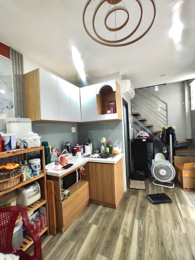 BÁN NHÀ NHỎ XINH XINH TÔ HIẾN THÀNH  QUẬN 10 - CĂN LÔ GÓC HẺM XE HƠI QUAY ĐẦU - SỔ VUÔNG GÓC -16M2 - 2PN -2WC -ĐƯỜNG TRƯỚC NHÀ 8M - GIÁ 3 TỶ 5