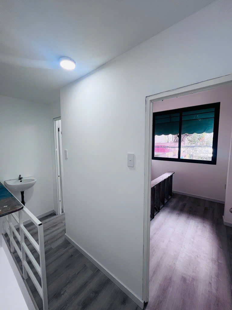 CẦN BÁN NHÀ  HẺM XE TẢI QUẬN 11 - SÁT MẶT TIỀN - MỚI ĐẸP Ở NGAY - NHỎ TIỀN HIẾM CÓ - KHÔNG QUY HOACH, LỘ GIỚI