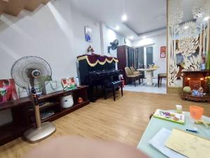 CHỦ NGỢP - BÁN NHÀ 2 TẦNG MỚI - ĐỐI DIỆN KĐT VẠN PHÚC - HIỆP BÌNH PHƯỚC - THỦ ĐỨC - GIÁ 4.x TỶ