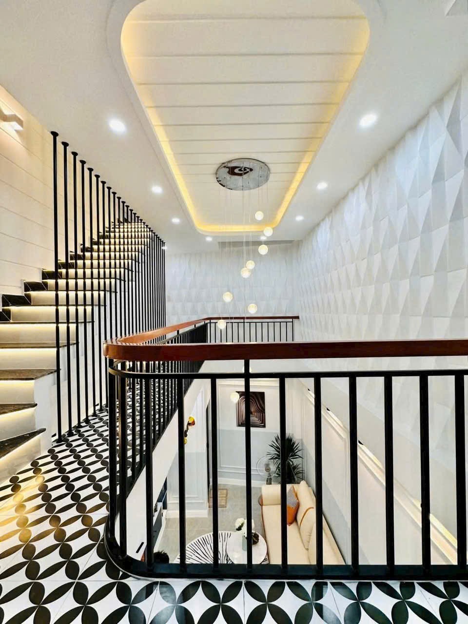 Gò Vấp – 44m2 - 5 Tầng Full Nội Thất – 6 Tỏi Nhỉnh Xíu.