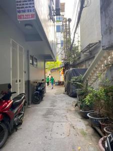 BÁN NHÀ LÔ GÓC 3 MẶT THOÁNG, NGÕ RỘNG 4M, Ô TÔ ĐỖ CỬA, CÁCH PHỐ TÔN ĐỨC THẮNG 50M. DIỆN TÍCH 56M² (5M MẶT TIỀN), GIÁ 8.6 TỶ