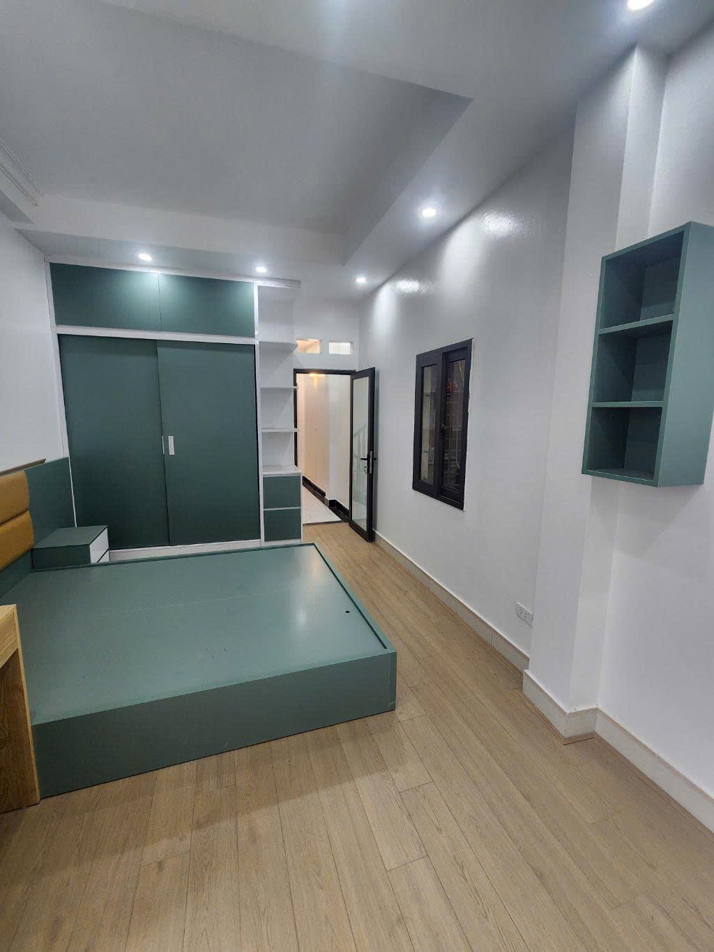 BÁN NHÀ NGUYỄN KHOÁI - 36M2 - 4 TẦNG - 5.5 TỶ