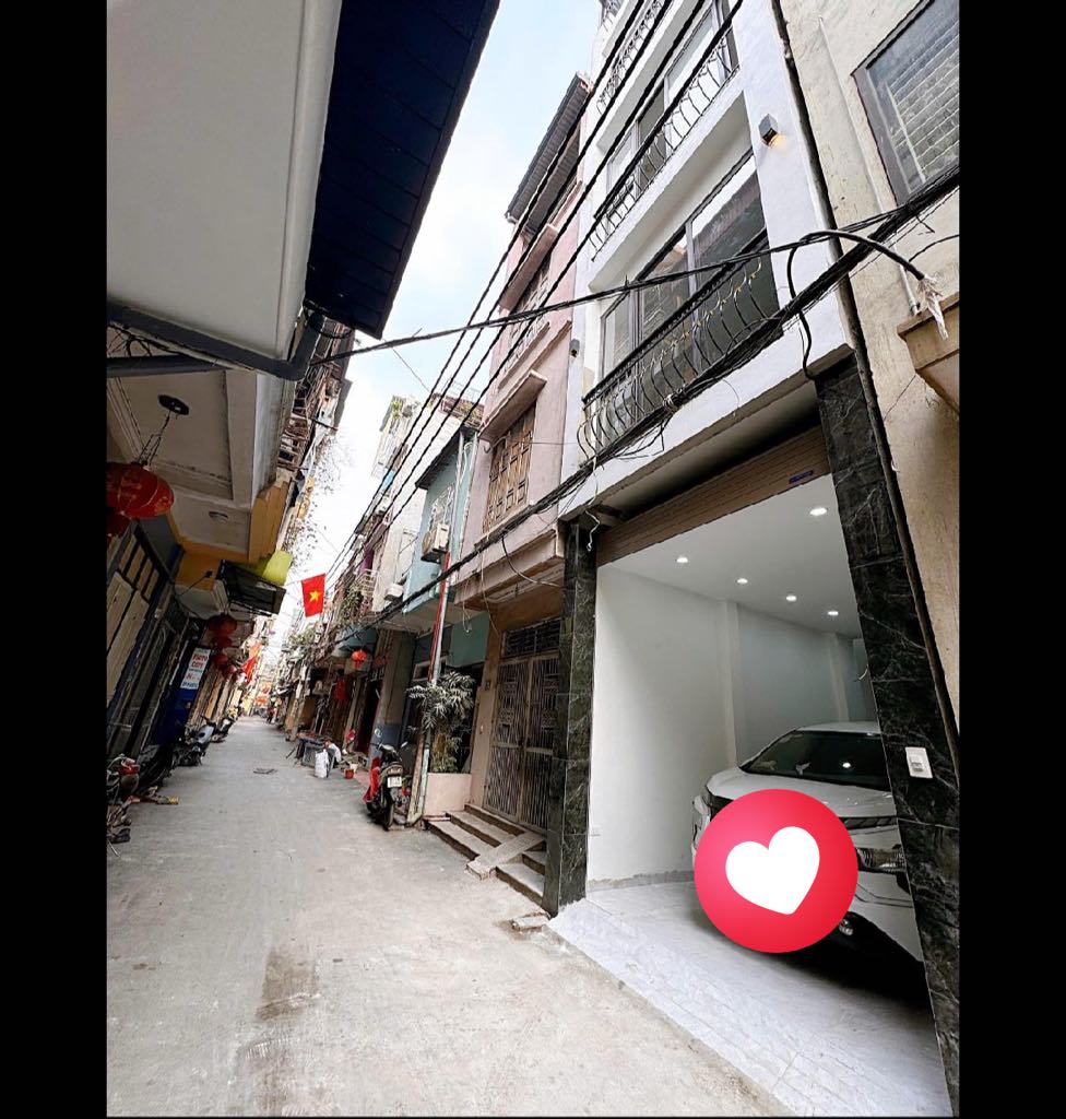 nhà đẹp  - 5 tầng full nội thất ,thang máy kính sịn sò .