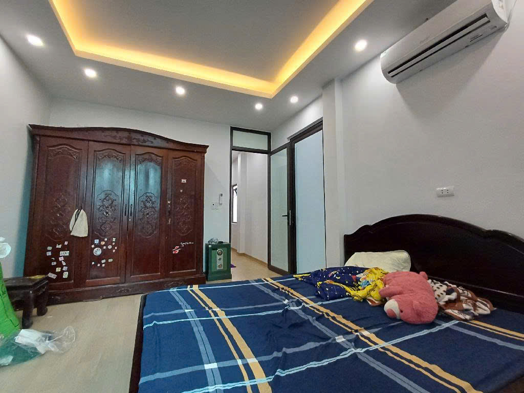 BÁN NHÀ GẦN TRƯỜNG TIỂU HỌC VĨNH HƯNG - 45M2 - 5,8 TỶ - NGÕ THÔNG - GẦN Ô TÔ