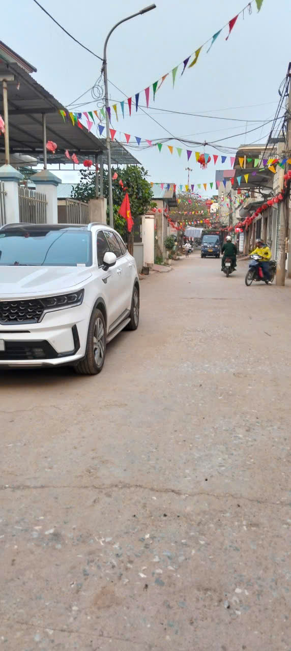 B.A.N ĐẤT HOÀI ĐỨC, OTO TRÁNH, 98m2 chỉ  hơn 4 tỷ