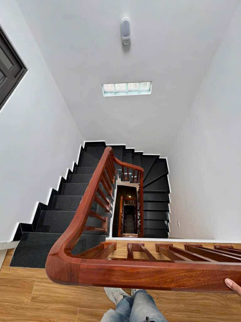 BÁN NHÀ: BÙI XƯƠNG TRẠCH, THANH XUÂN, HÀ NỘI 38M2  5TẦNG GIẢ CHỈ 7.9TỶ