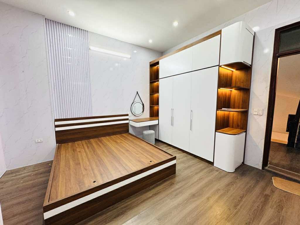 BÁN NHÀ: KHƯƠNG TRUNG, THANH XUÂN, HÀ NỘI 43M2 4TẦNG GIÁ CHỈ 7.88 TỶ