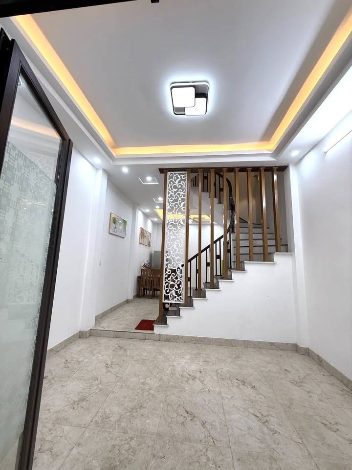 BÁN NHÀ PHÂN LÔ PHỐ KHƯƠNG TRUNG, Ô TÔ ĐỖ CỬA, DT 42M2, GIÁ 8.2 TỶ