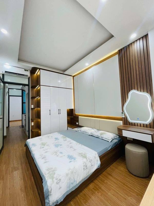 BÁN NHÀ ĐẠI TỪ, LÔ GÓC, 3 GÁC ĐỖ CỬA, GẦN Ô TÔ, 43M2, 7.55 TỶ