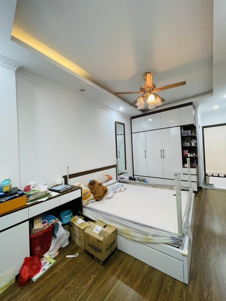 BÁN NHÀ HOÀNG LIỆT, Ô TÔ ĐỖ CỬA, GARA Ô TÔ, LÔ GÓC, 37M2, GIÁ 7.2 TỶ