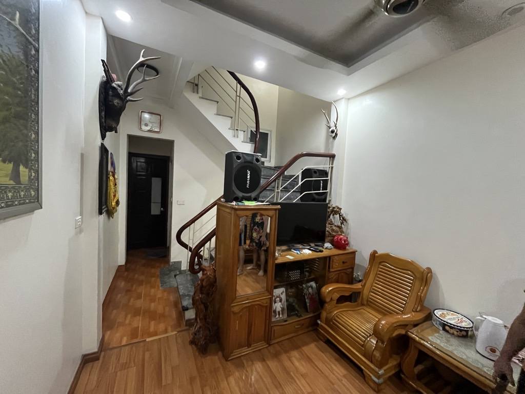 BÁN NHÀ KIM GIANG, 1 NHÀ RA PHỐ, NGÕ NÔNG ,DT 38M2, GIÁ 8.8 TỶ
