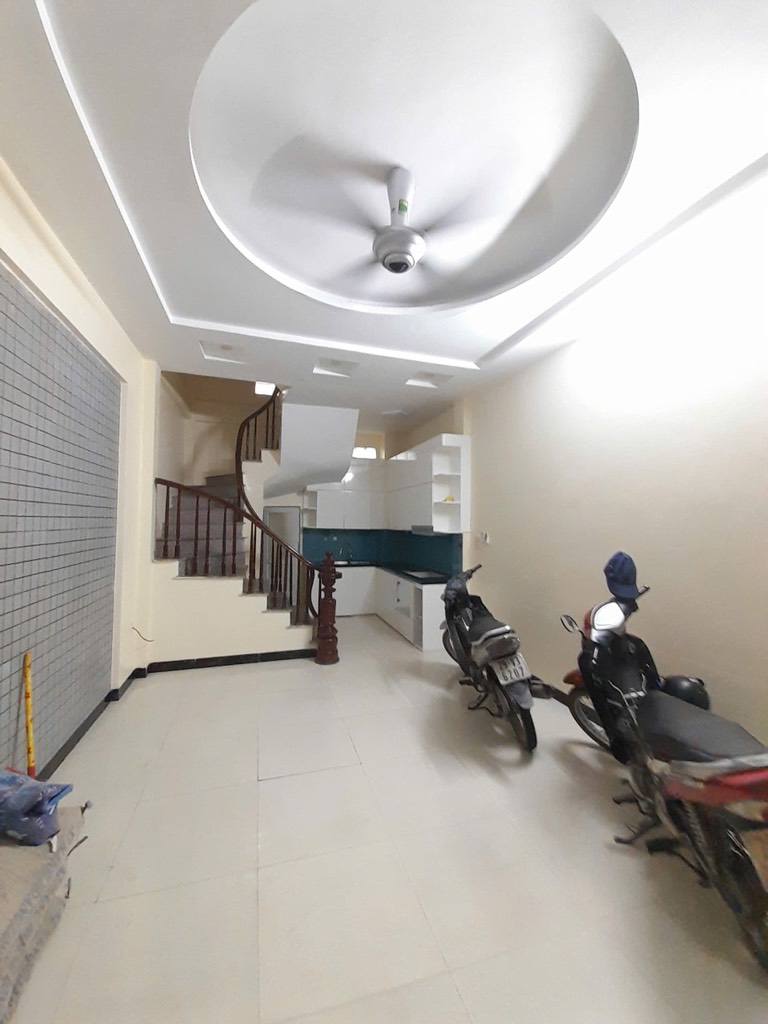 BÁN NHÀ KIM GIANG, LÔ GÓC 3 MẶT THOÁNG, NGÕ NÔNG GẦN Ô TÔ, Dt 34M2, GIÁ 7 TỶ