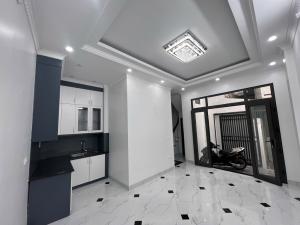 BÁN NHÀ PHỐ VỌNG, 10M RA MẶT PHỐ, THANG MÁY, DT 36M2, 8.9 TỶ