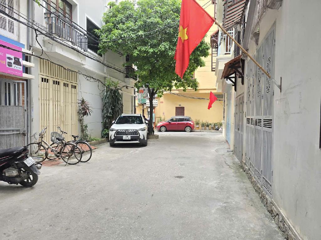 Ô TÔ 7 CHỖ QUA - PHÂN LÔ - SỔ HOA HẬU + 2 NGÕ MẶT NGÕ Ô TÔ KINH DOANH HIẾM CÓ KHÓ TÌM